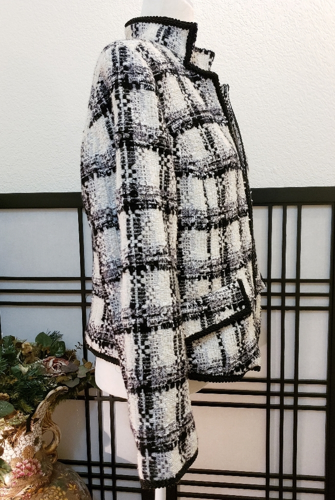 Jacket - Picture 3 of 8